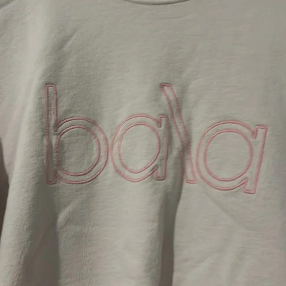 Bala Women's Athletic Shorts and Sweatshirt Set in Light Pink - Picture 2 of 4